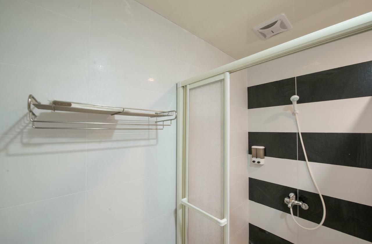 Sunny House Apartment Luodong Exterior photo